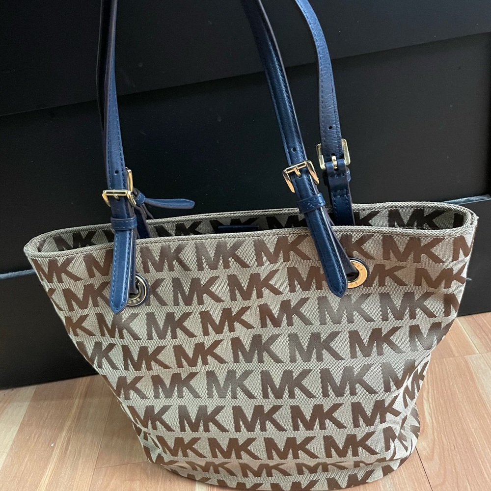 Michael Kors shoulder bag